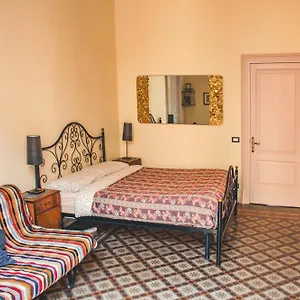 Casa Verdi - House Of Travelers Catánia